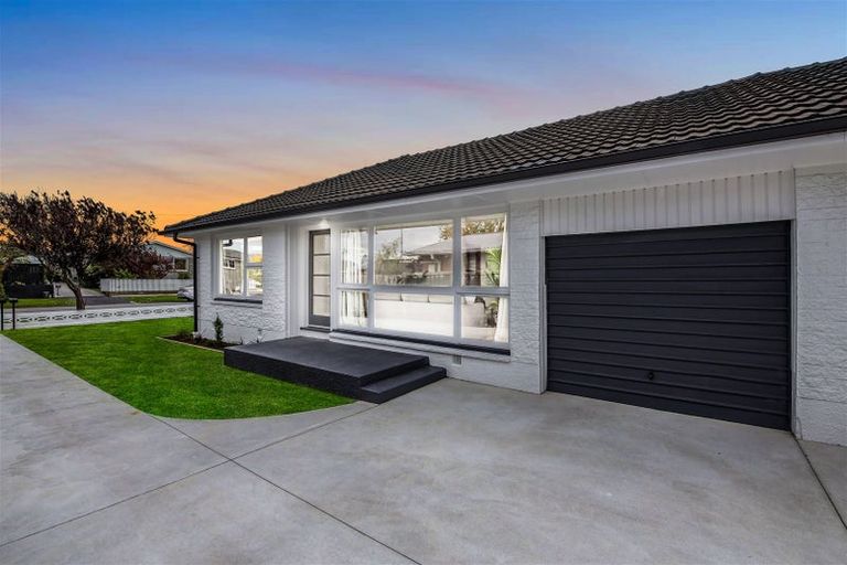 Photo of property in 1/84 Roberta Drive, Somerfield, Christchurch, 8024