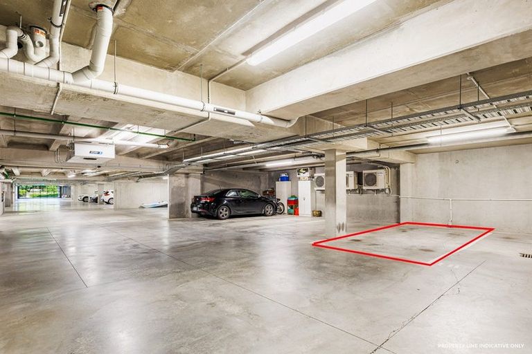 Photo of property in 16 Rewa Rewa Lane, Orewa, 0931