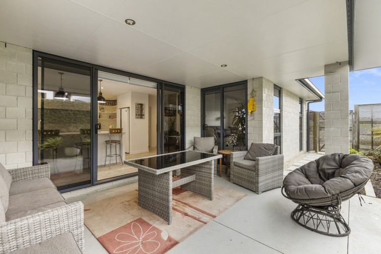 Photo of property in 105 Penetaka Heights, Pyes Pa, Tauranga, 3112