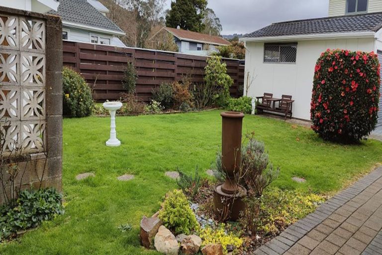 Photo of property in 51 Holdsworth Avenue, Trentham, Upper Hutt, 5018