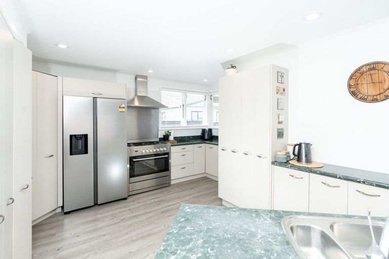 Photo of property in 83 Bryant Road, St Andrews, Hamilton, 3200