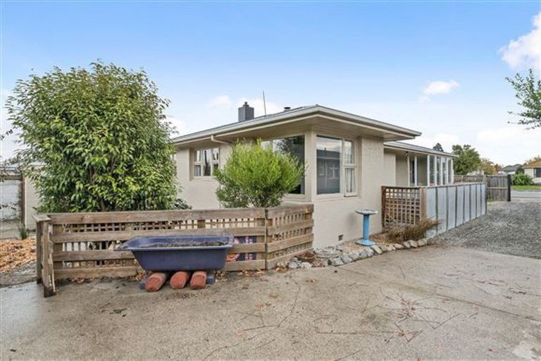 Photo of property in 8 Ivory Street, Rangiora, 7400