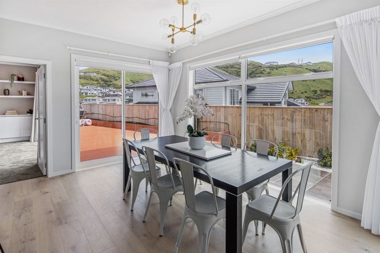 Photo of property in 4 Crompton Avenue, Churton Park, Wellington, 6037