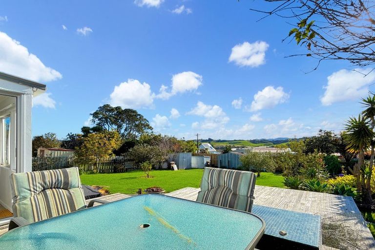 Photo of property in 20 Dawson Road, Snells Beach, 0920