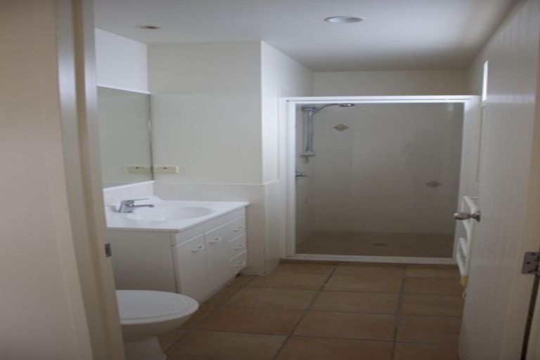 Photo of property in 15 Bushglen Court, Browns Bay, Auckland, 0630