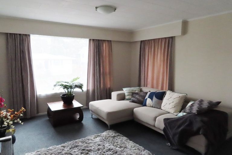 Photo of property in 3 Christchurch Crescent, Kelson, Lower Hutt, 5010