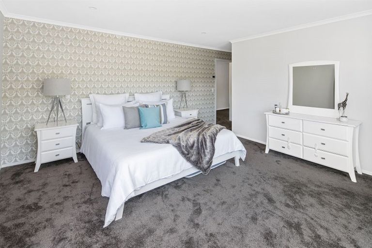 Photo of property in 4 Crompton Avenue, Churton Park, Wellington, 6037