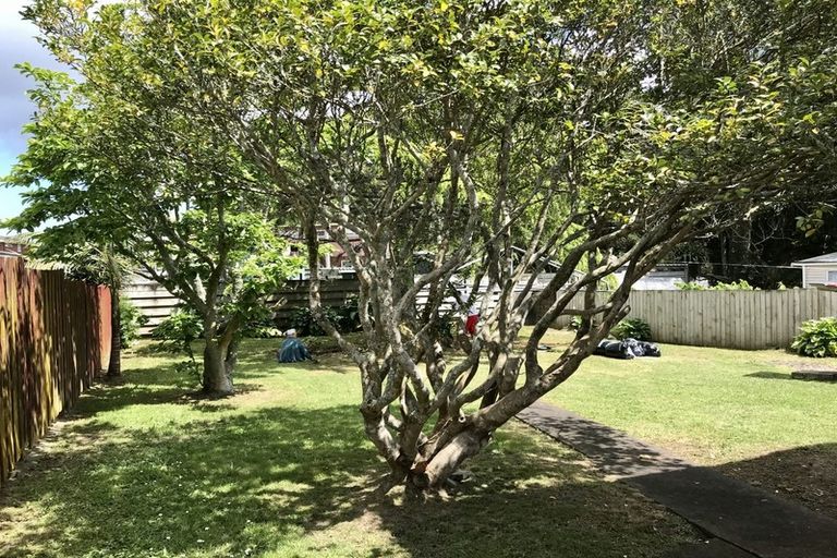 Photo of property in 71 Lawrence Crescent, Hillpark, Auckland, 2102