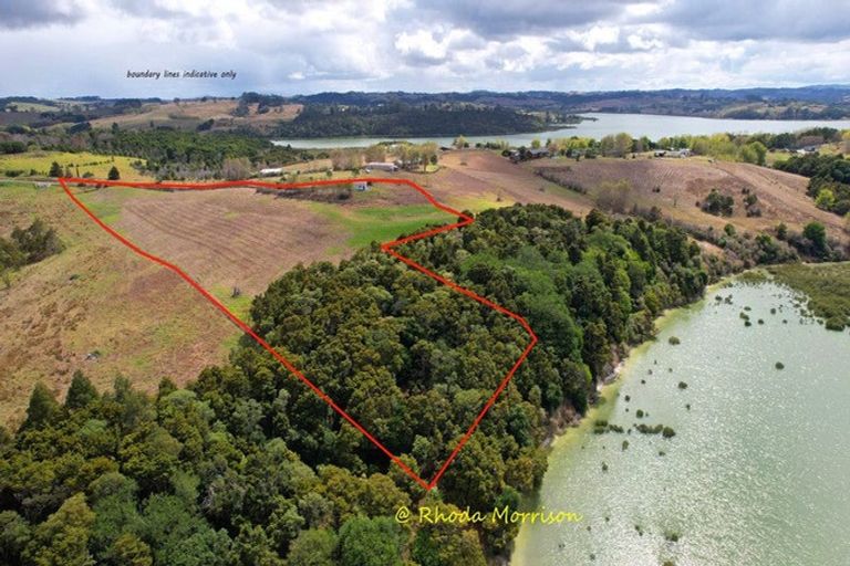 Photo of property in 196 Metcalfe Road, Matakohe, 0593