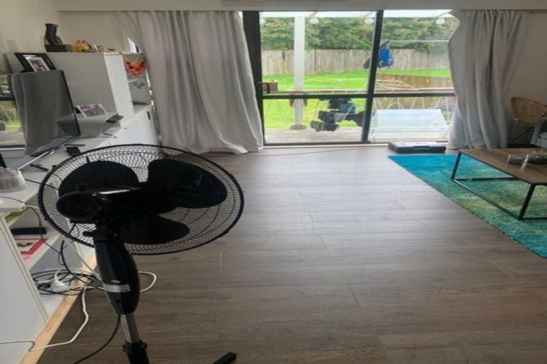 Photo of property in 12/31 Blease Street, New Lynn, Auckland, 0600