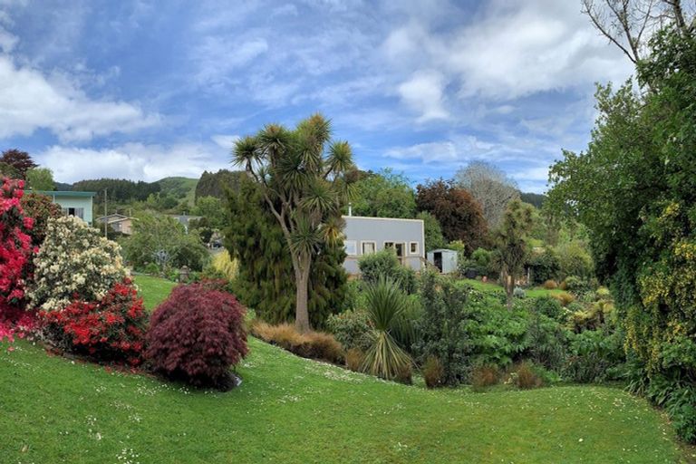 Photo of property in 5 Waikana Street, Broad Bay, Dunedin, 9014