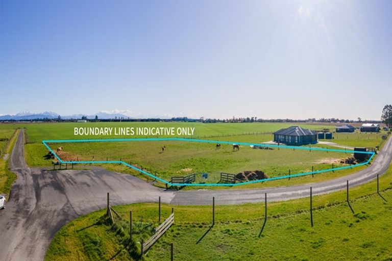 Photo of property in 1 Daleast Lane, Levels, 7975