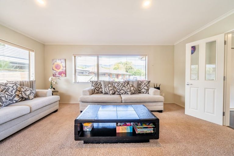 Photo of property in 8 Beechwood Way, Te Marua, Upper Hutt, 5018