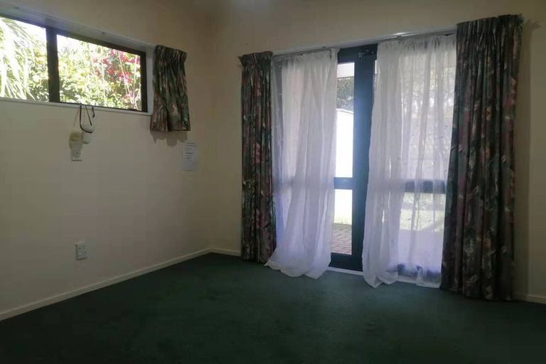 Photo of property in 6a Hoyte Place, Pukehangi, Rotorua, 3015