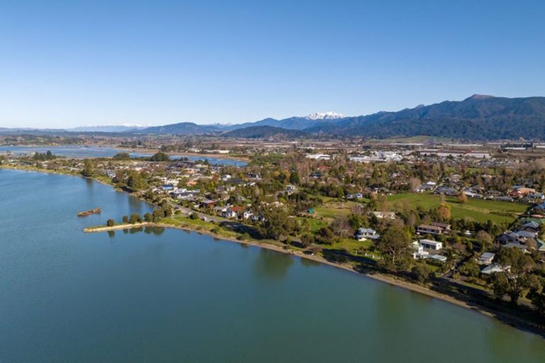 Photo of property in 47 Motueka Quay, Motueka, 7120