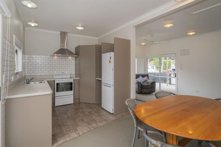 Photo of property in 6 Aputa Avenue, Te Puru, Thames, 3575