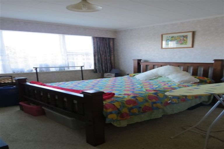 Photo of property in 11 Burn Street, Levin, 5510