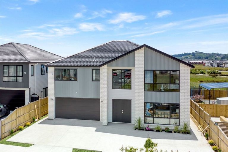 Photo of property in 96 Ksenia Drive, Flat Bush, Auckland, 2019