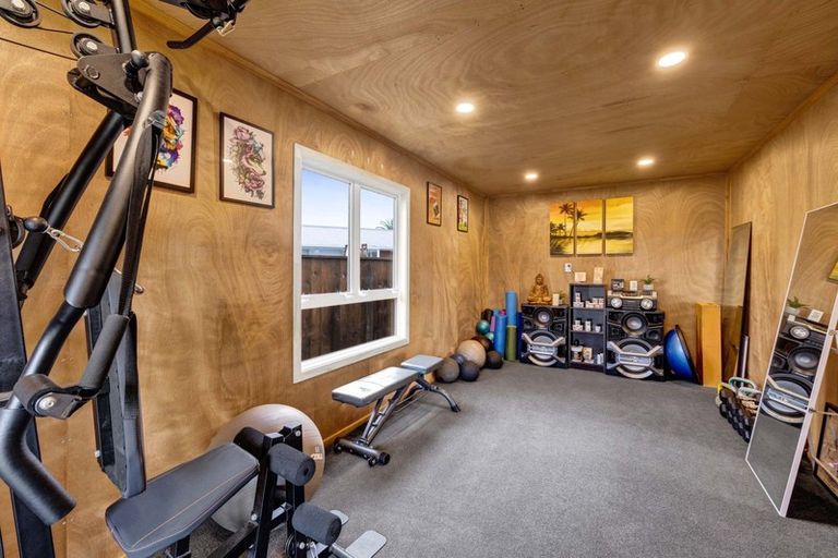 Photo of property in 30 Oberon Street, Stratford, 4332