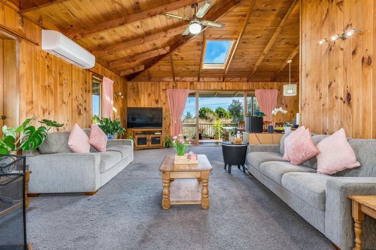 Photo of property in 104 Ringawhati Road, Otaki, 5583