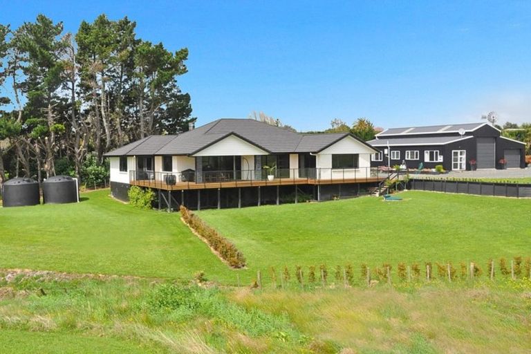 Photo of property in 18a Awhitu Road, Waiuku, 2683