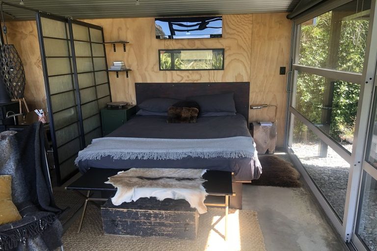 Photo of property in 2 Arthurs Track, Arthurs Point, Queenstown, 9371