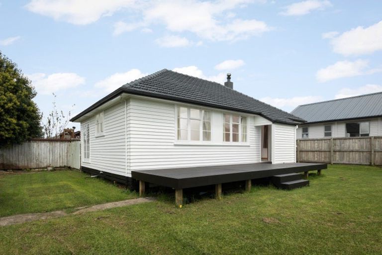 Photo of property in 1a Clive Road, Katikati, 3129