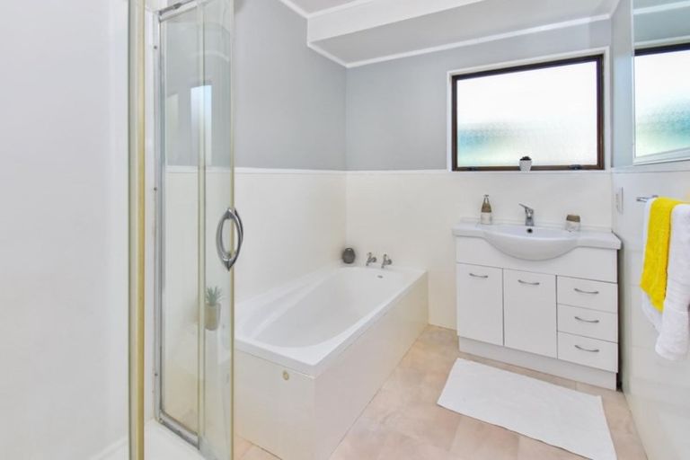 Photo of property in 2/22 Franklin Avenue, Papatoetoe, Auckland, 2024