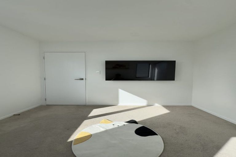 Photo of property in 19d Farwood Drive, Henderson, Auckland, 0612