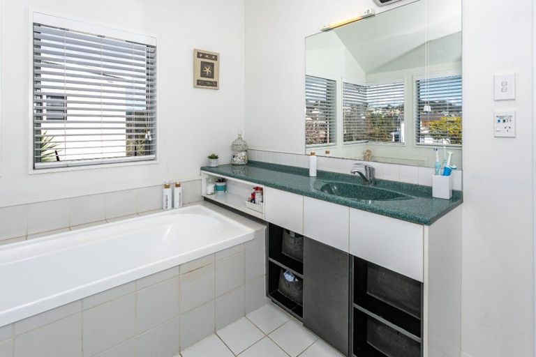 Photo of property in 119 Chevron Crescent, Whangamata, 3620