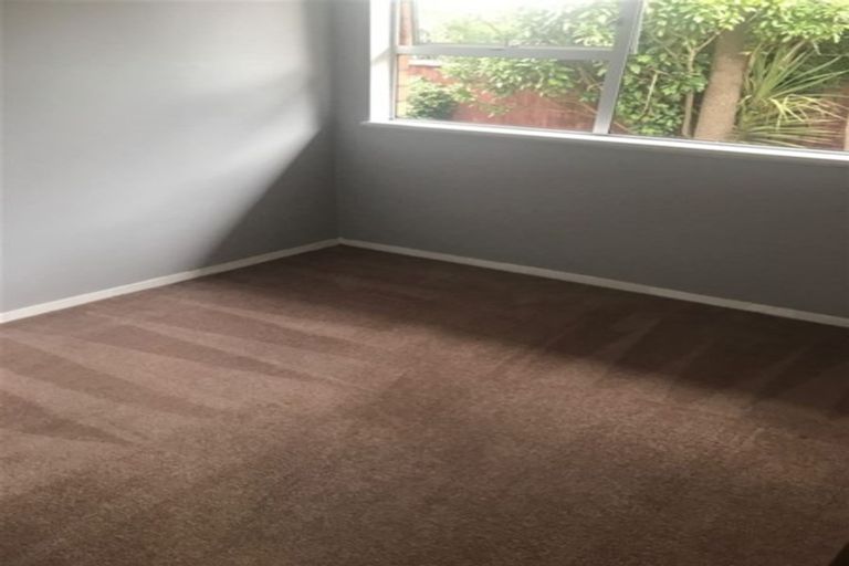 Photo of property in 2/166 Avonhead Road, Avonhead, Christchurch, 8042