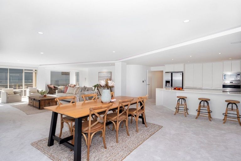 Photo of property in 2/28 The Mall, Mount Maunganui, 3116