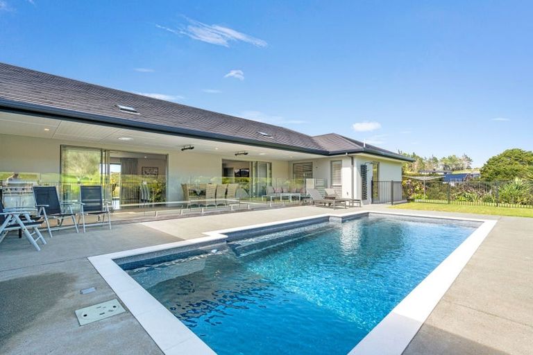 Photo of property in 53 Robert Hastie Drive, Mangawhai, 0573