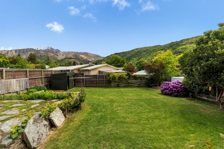 Photo of property in 69 Adamson Drive, Arrowtown, 9302