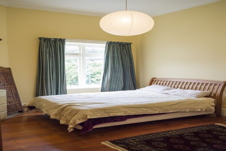 Photo of property in 176 Derwent Street, Island Bay, Wellington, 6023