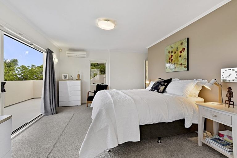 Photo of property in 10 San Lorenzo Rise, Henderson, Auckland, 0612