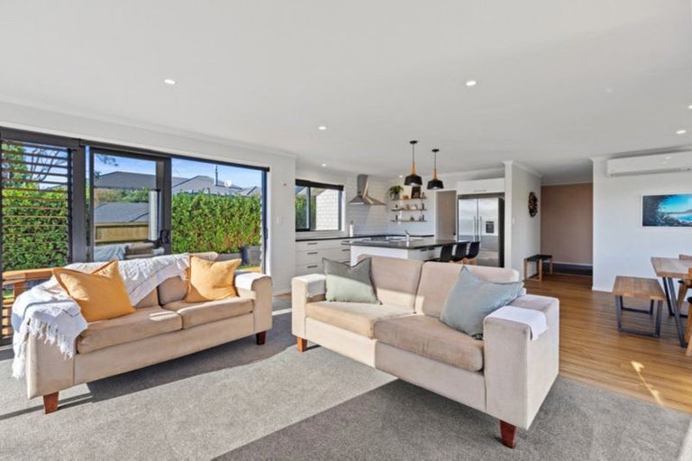 Photo of property in 8f Cannell Farm Drive, Te Puke, 3119