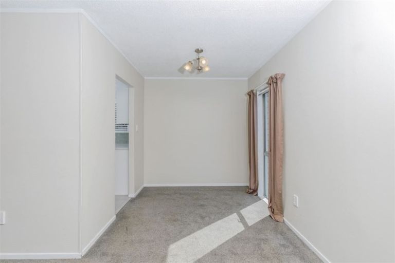 Photo of property in 1/13 Redwing Street, Browns Bay, Auckland, 0630