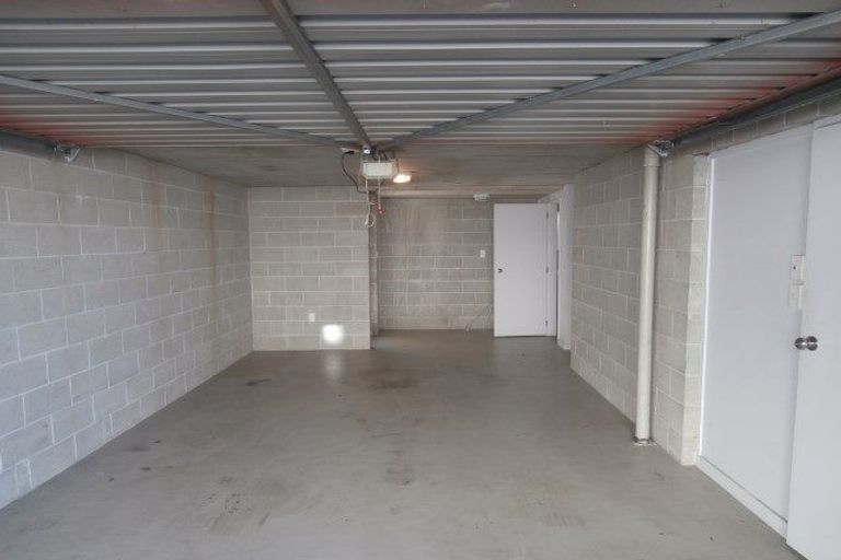 Photo of property in 2/407 Barbadoes Street, Christchurch Central, Christchurch, 8013