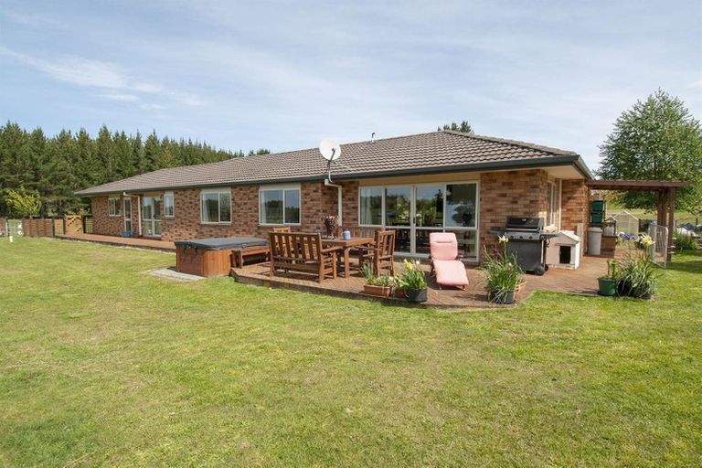 Photo of property in 107 Tuhingamata Road, Oruanui, Taupo, 3384