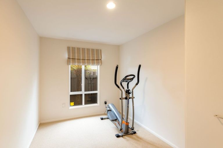 Photo of property in 21 Condell Avenue, Papanui, Christchurch, 8053