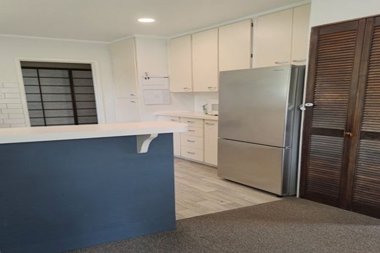 Photo of property in 48 Salamanca Road, Sunnynook, Auckland, 0620