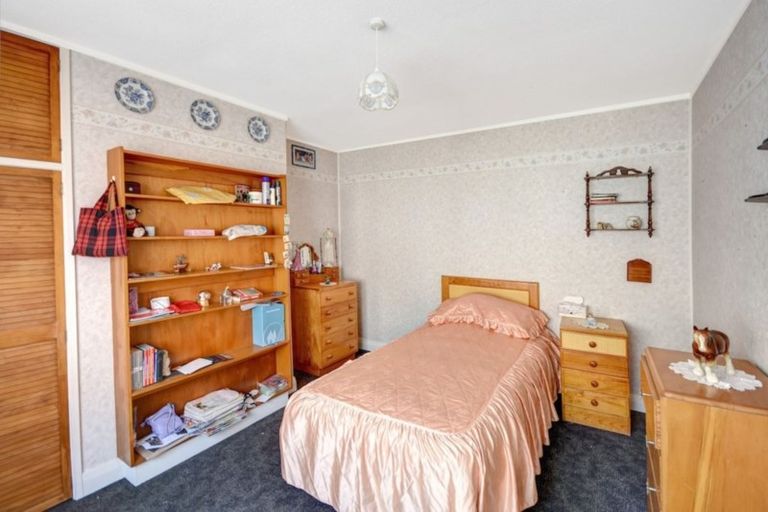 Photo of property in 10 Edinburgh Street, Green Island, Dunedin, 9018