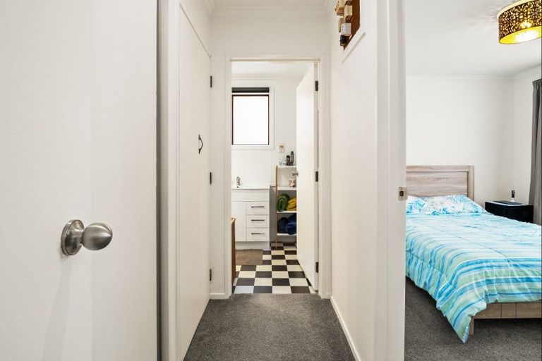 Photo of property in 17b Argyle Street, Mosgiel, 9024