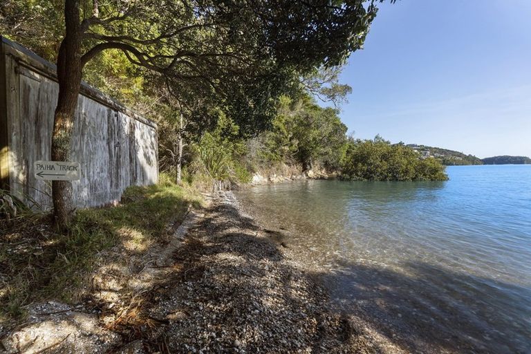 Photo of property in 2 Paihia Road, Paihia, 0200