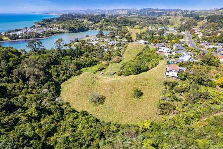 Photo of property in 29 Whakapaki Street, Urenui, 4375