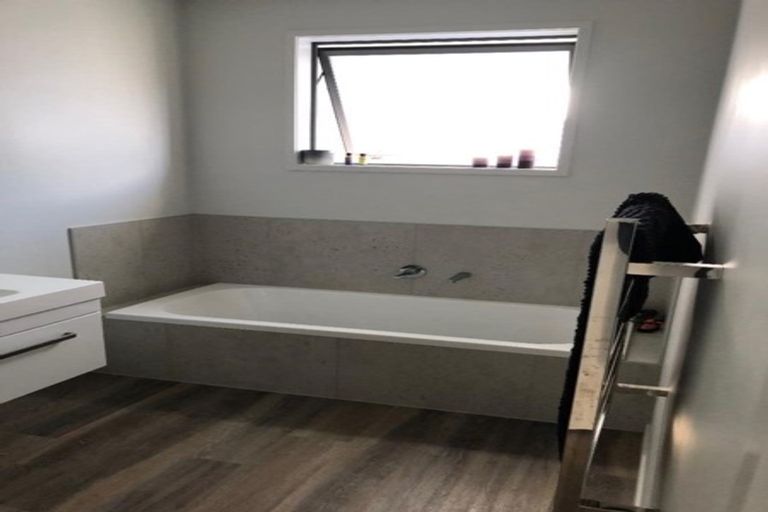 Photo of property in 12 Wahaika Way, Papamoa Beach, Papamoa, 3118
