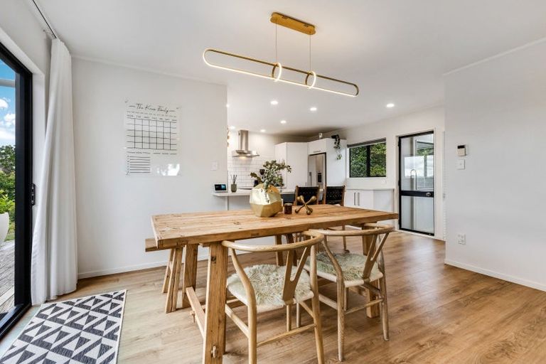 Photo of property in 341a Ostrich Farm Road, Pukekohe, 2679