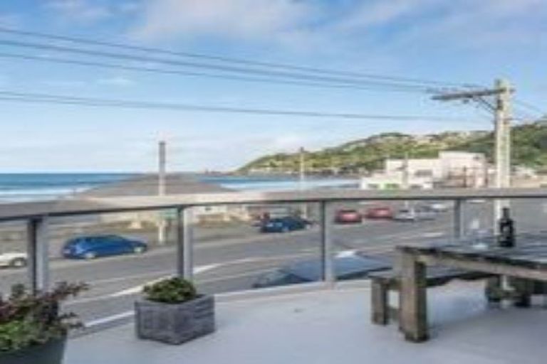 Photo of property in 96b Lyall Parade, Lyall Bay, Wellington, 6022