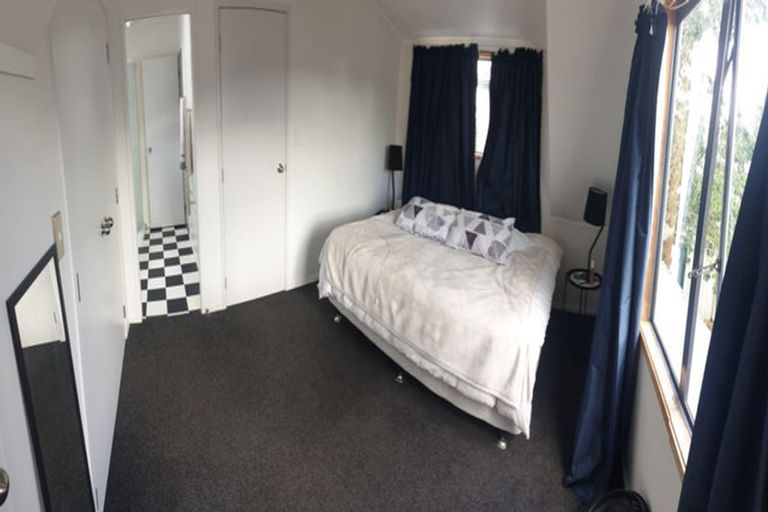 Photo of property in 2/274 Rangatira Road, Beach Haven, Auckland, 0626